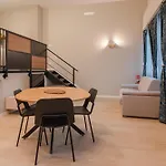 Aria 225